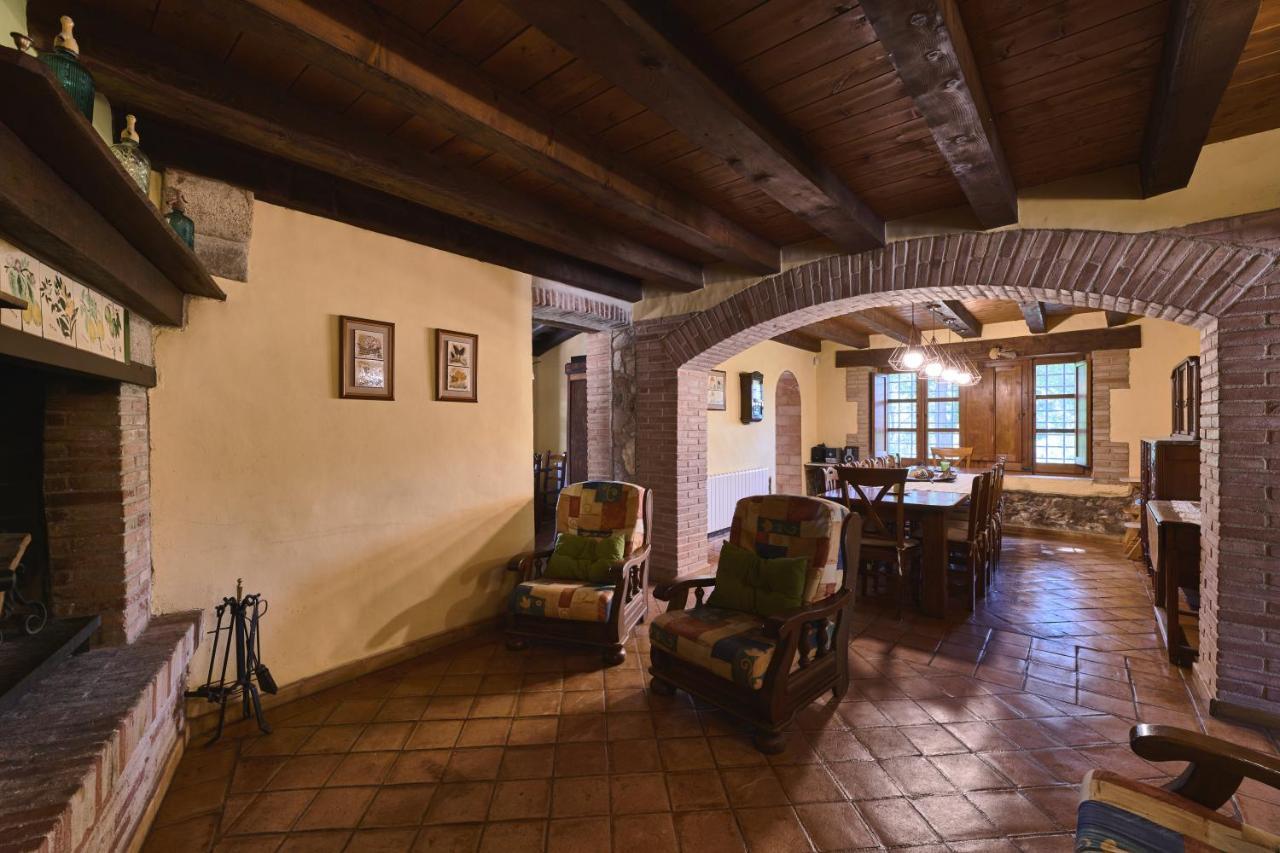 Masia Rural Can Salarichs Riudarenes Esterno foto